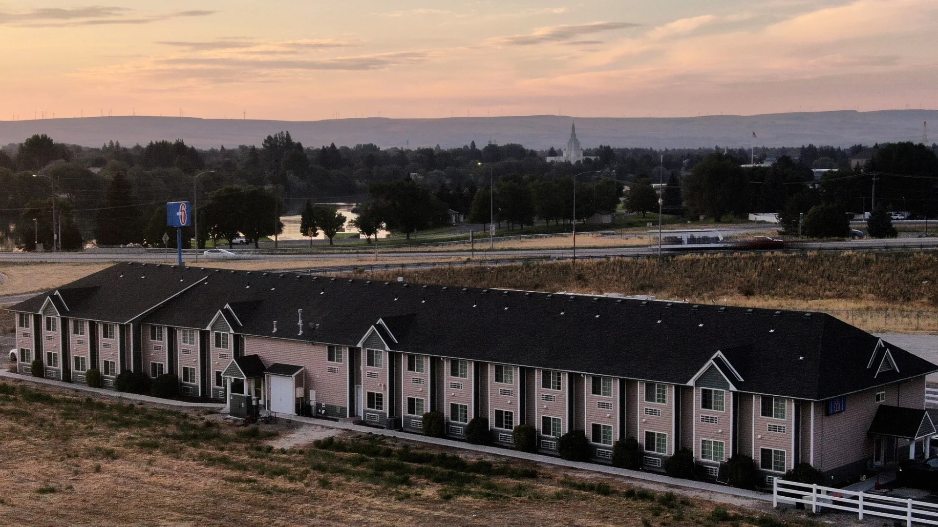 408242959_756044896573797_5486702233449425447_n